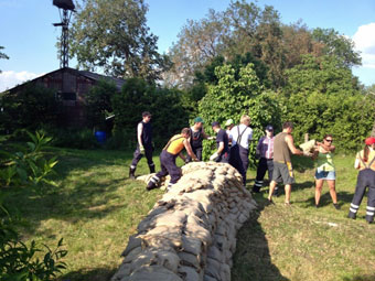 2013-06-08-Deicherhöhung2we