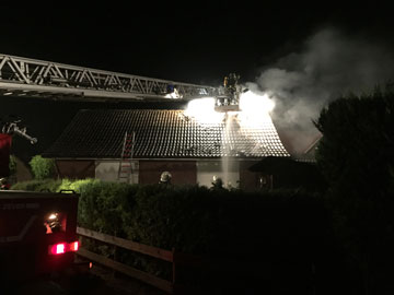 2016 06 24 Blitzschlag im D