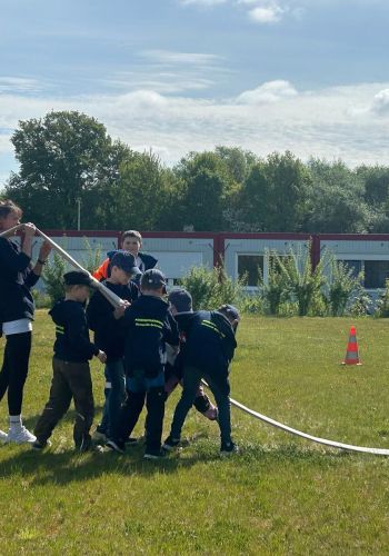 Spiele ohne Grenzen bei der Kinderfeuerwehr in Zeven